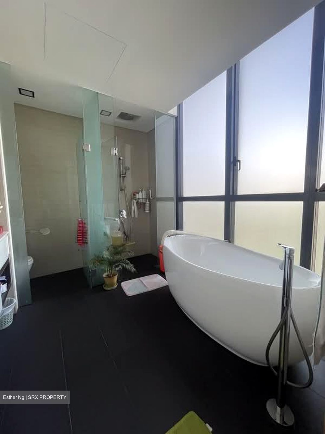 Avant Parc (D27), Terrace #589478401